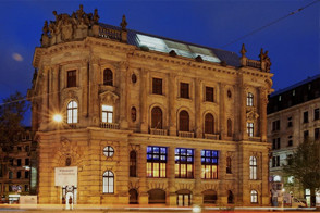 Kontaktieren Sie uns!